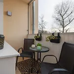Cozy Hoza Near Pkin With Air Conditioning By Renters