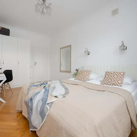 Cozy Hoza Near Pkin With Air Conditioning By Renters * Varsavia